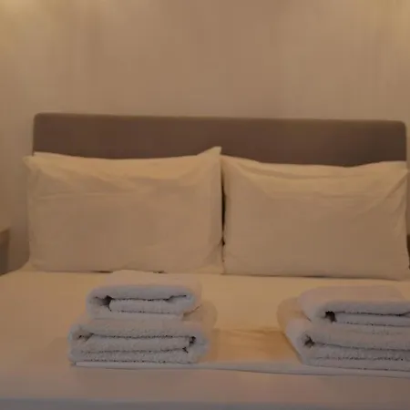 Apartment Cute In Milos Tripiti