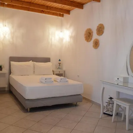 Cute In Milos Apartment Tripiti