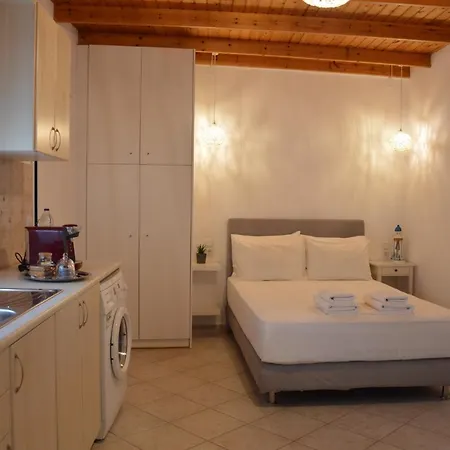 Cute In Milos Apartment Tripiti
